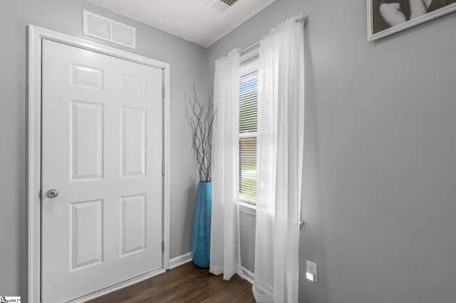 $215,000 | 1808 Edgewood Avenue, Anderson, SC 29625