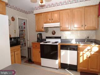 233 Glen Ridge Road Havertown, PA 19083 - Photo 4 of 6 Gallery Image 4