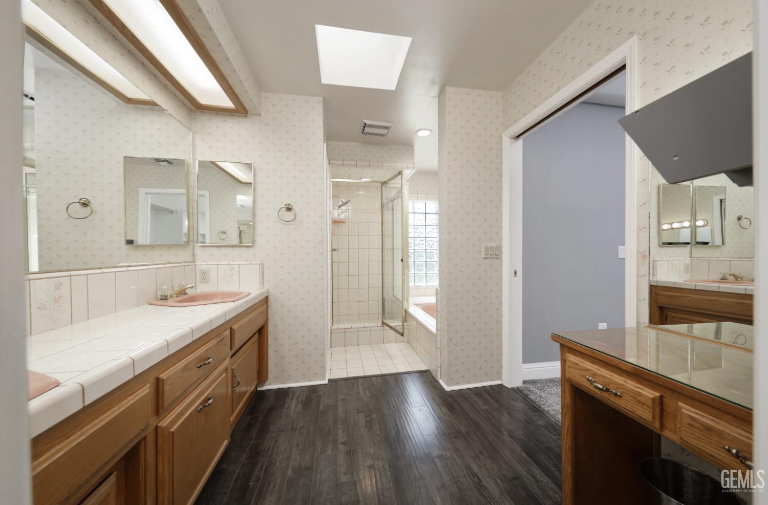 Undisclosed Address Bakersfield, CA 93308 - Photo 17 of 40