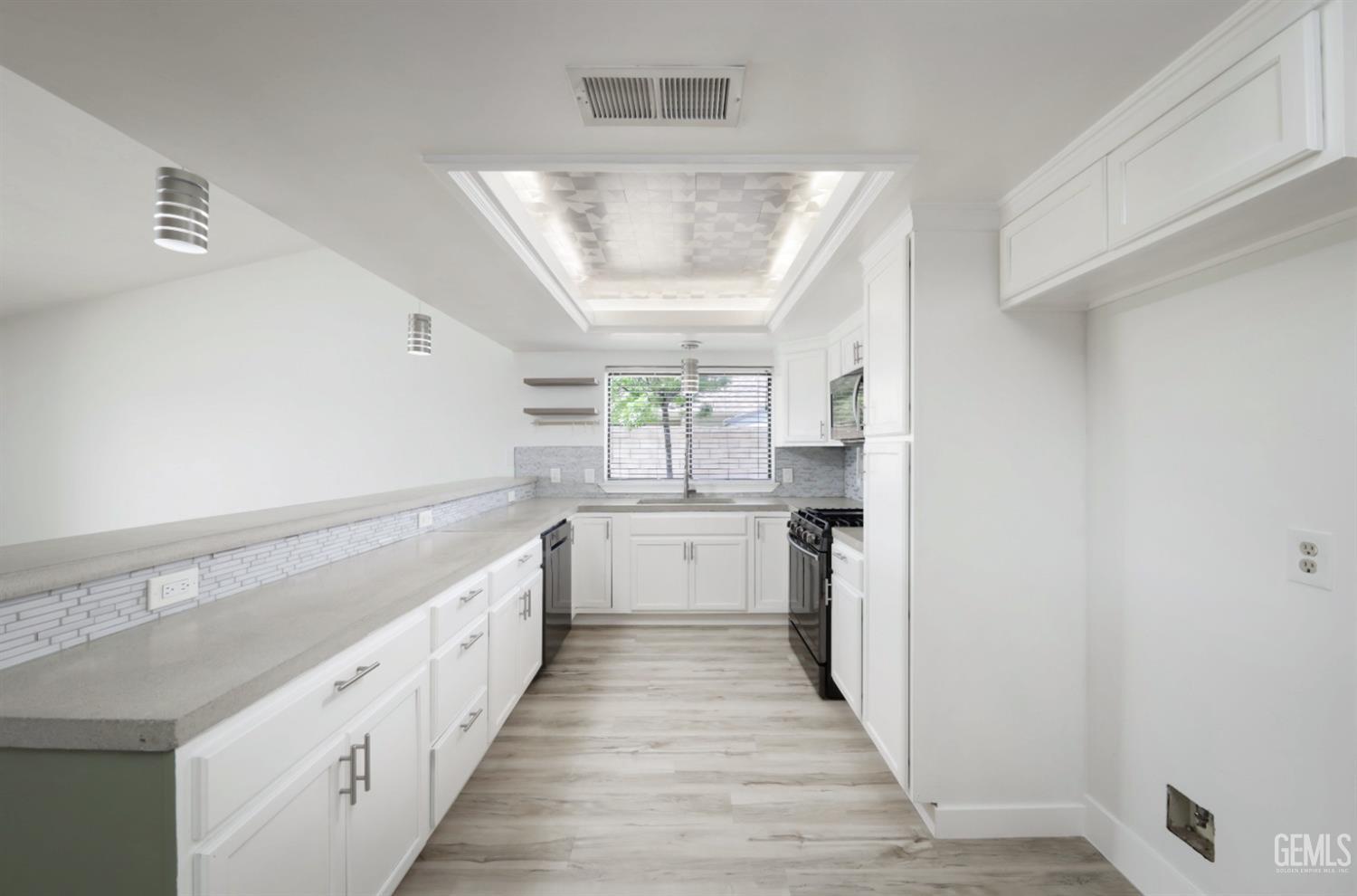 Undisclosed Address Bakersfield, CA 93308 - Photo 25 of 40