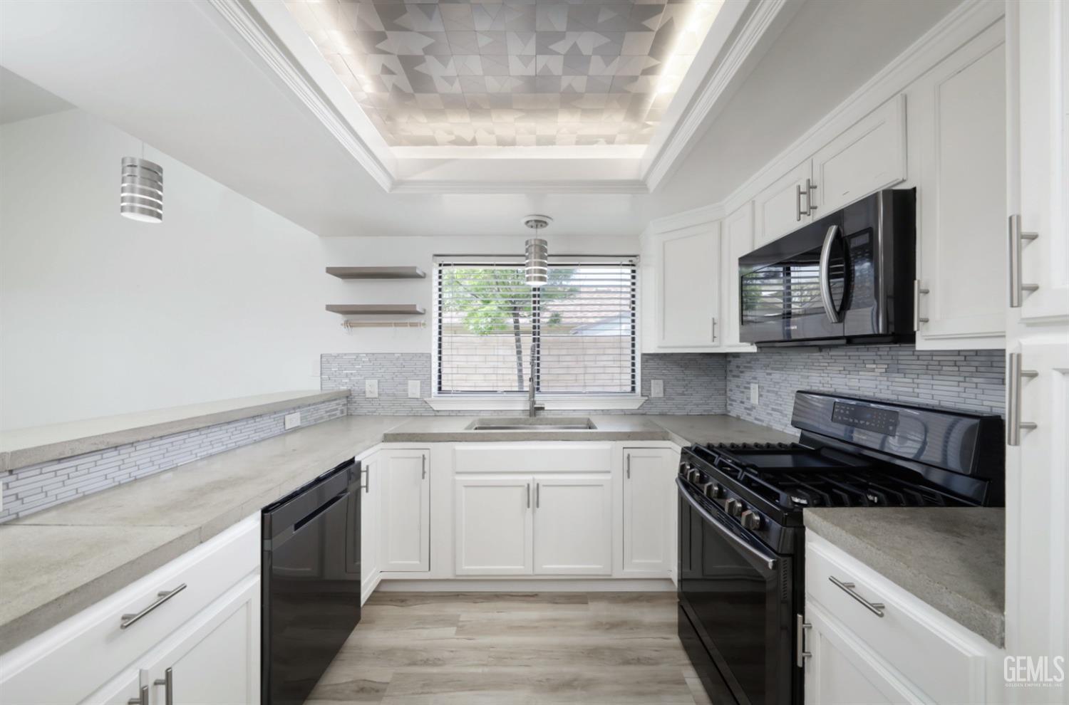 Undisclosed Address Bakersfield, CA 93308 - Photo 26 of 40