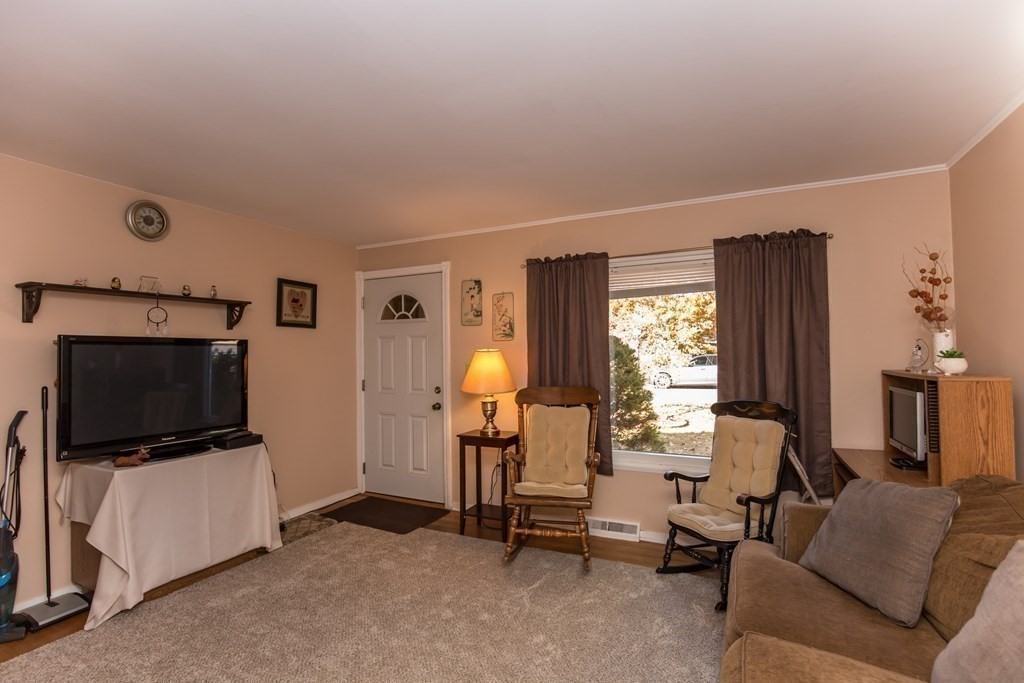 15 Elliot Street Sharon, MA 02067 - Photo 4 of 18