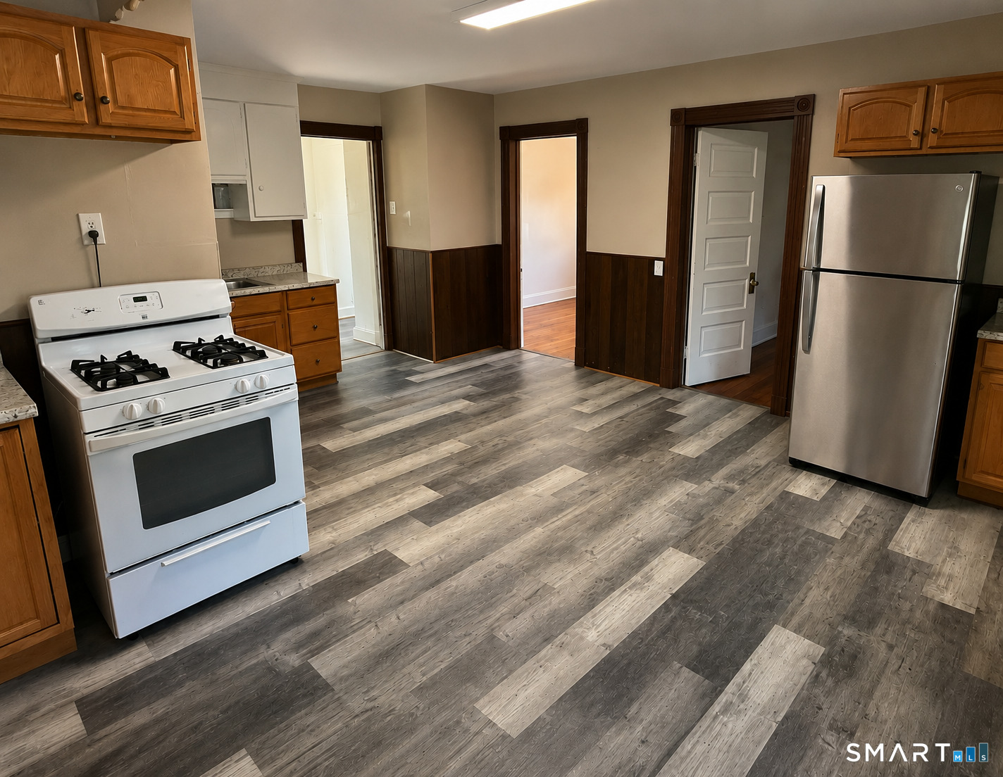 14 Portland Street Middletown, CT 06457 - Photo 2 of 7
