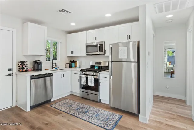 $1,995 | 1808 East Yale Street, Unit 2, Phoenix, AZ 85006