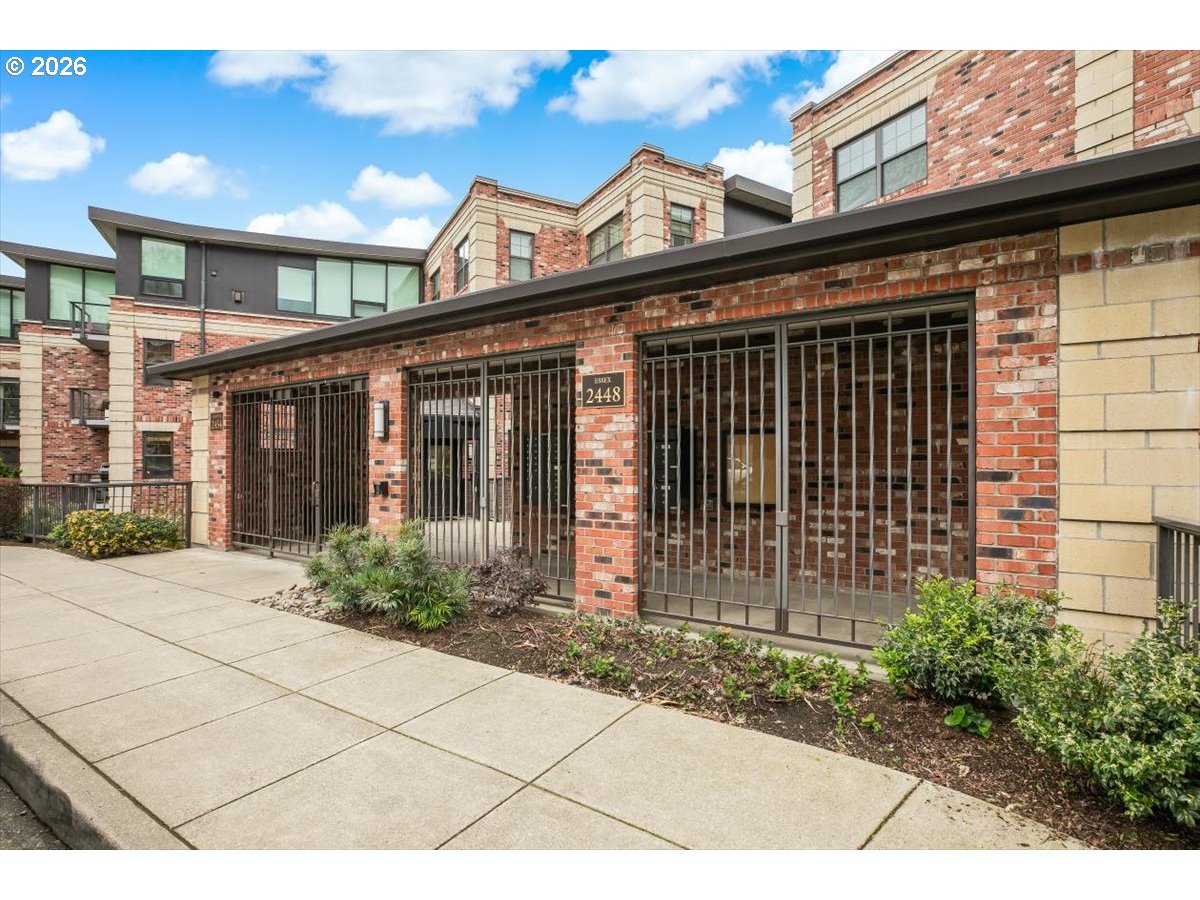2454 Northwest Westover Road, Unit 102 Portland, OR 97210 - Photo 32 of 32