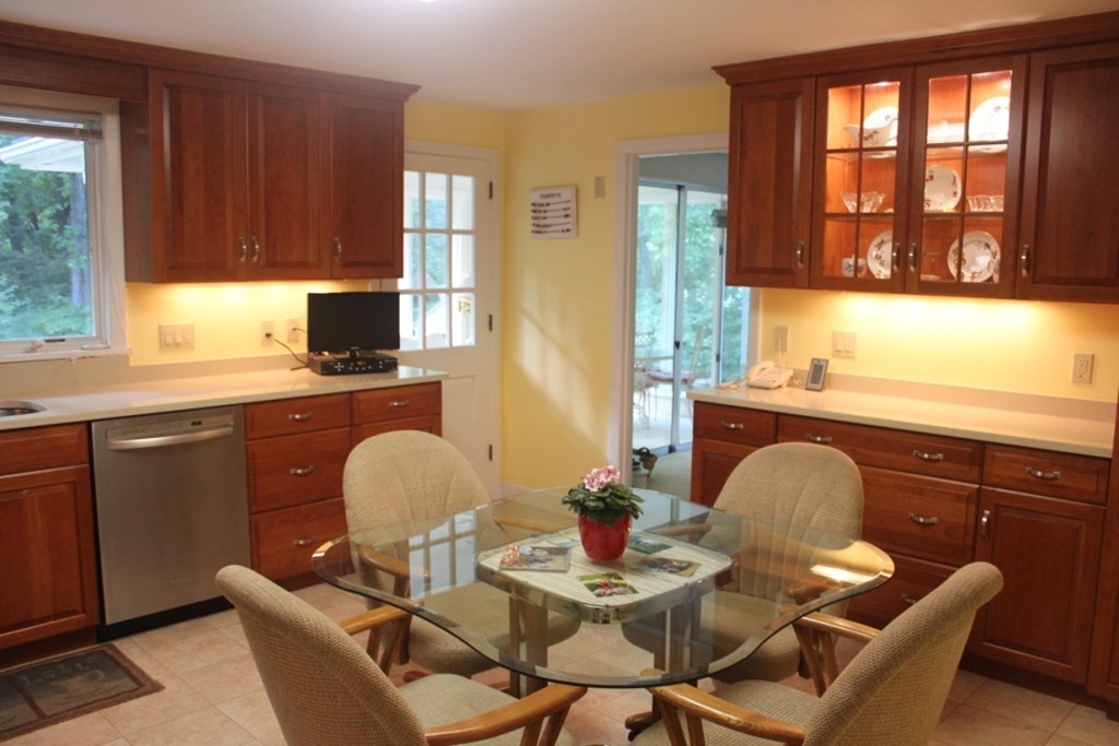 80 Locust Lane Needham, MA 02492 - Photo 13 of 25 Gallery Image 13