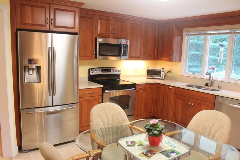 80 Locust Lane Needham, MA 02492 - Photo 14 of 25 Gallery Image 14