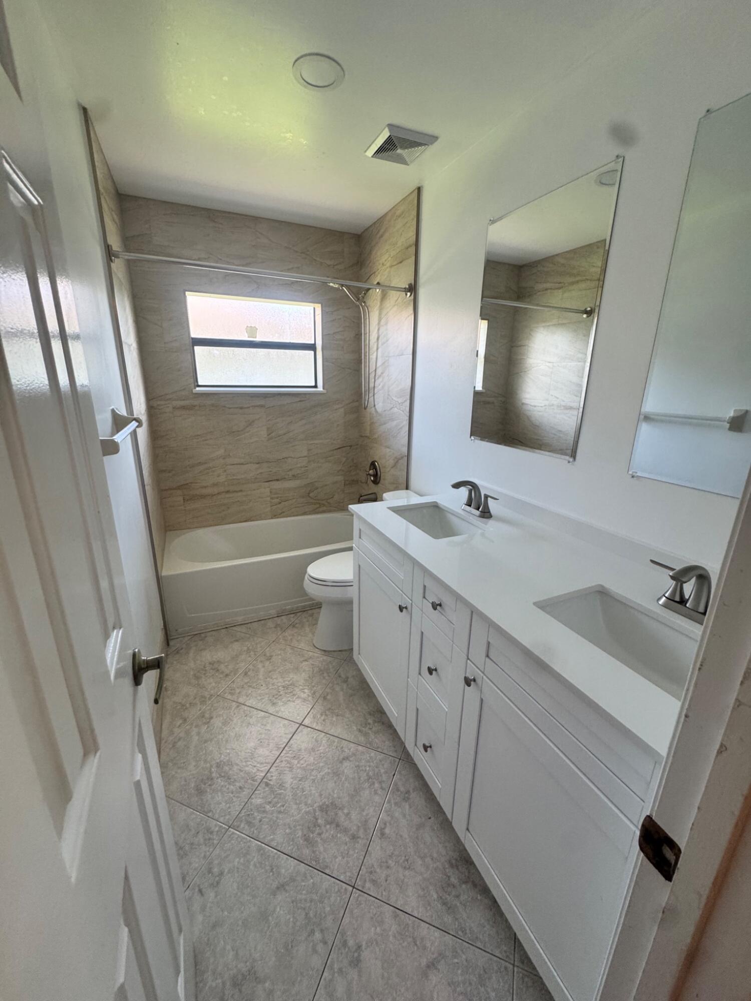 21092 Shady Vista Lane Boca Raton, FL 33428 - Photo 3 of 6 6