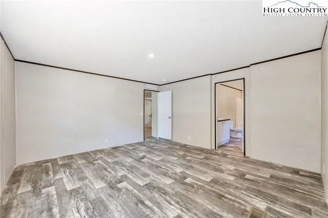 a view of a big room with an empty space