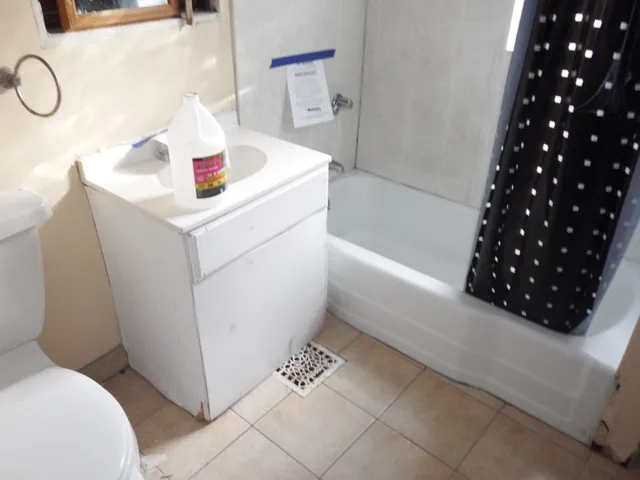 $112,625 | 2413 West Orchard Street, Milwaukee, WI 53204