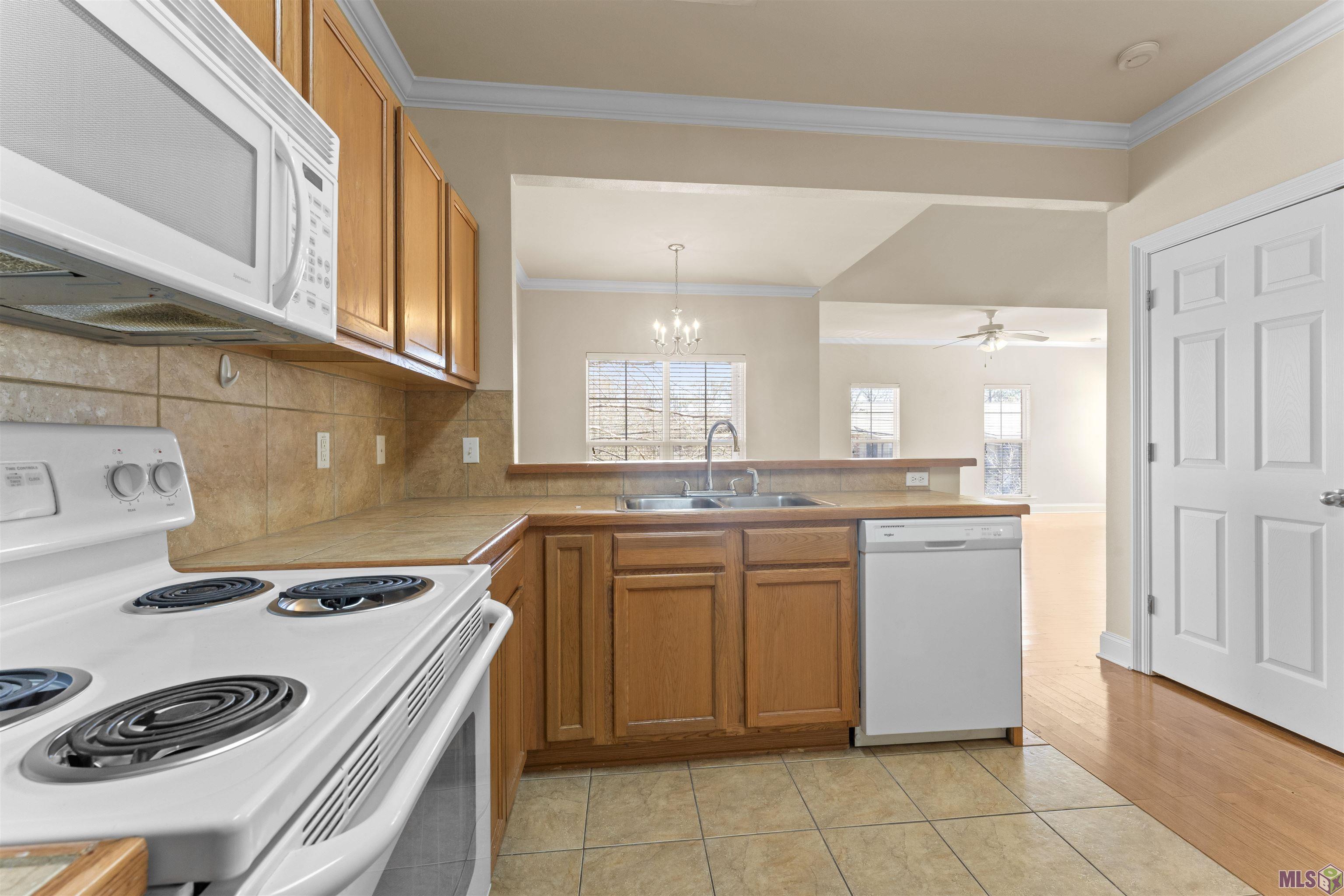 1741 Brightside Drive, Unit F8 Baton Rouge, LA 70820 - Photo 2 of 15 Gallery Image 2