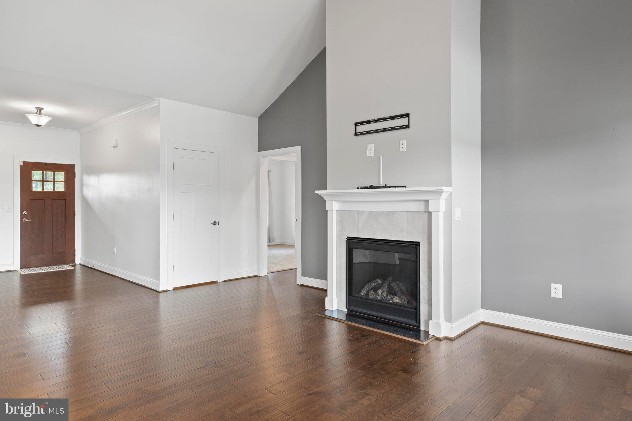 27471 Strawberry Hill Road Rhoadesville, VA 22542 - Photo 5 of 56 FAMILY ROOM