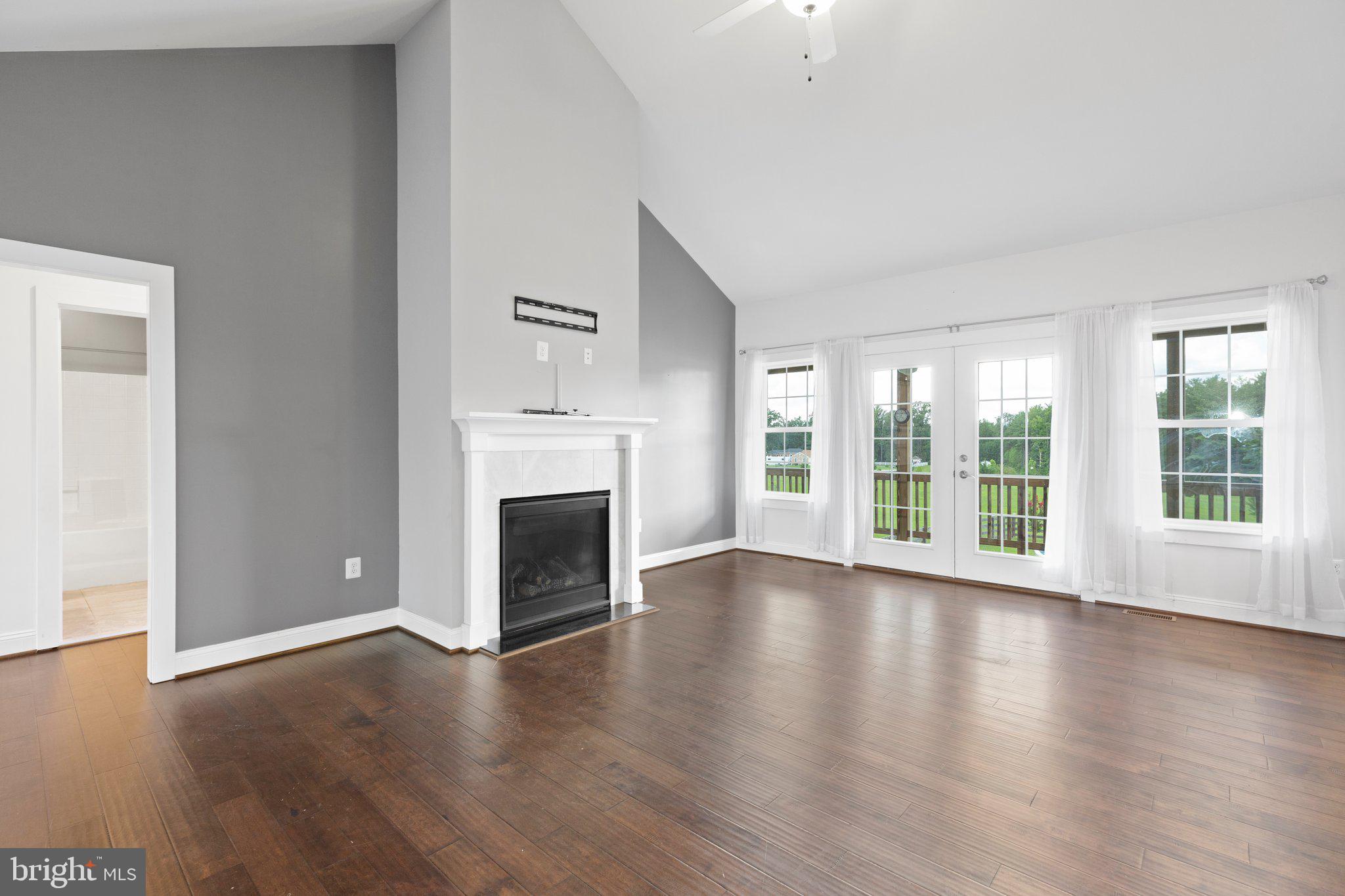 27471 Strawberry Hill Road Rhoadesville, VA 22542 - Photo 6 of 56 FAMILY ROOM