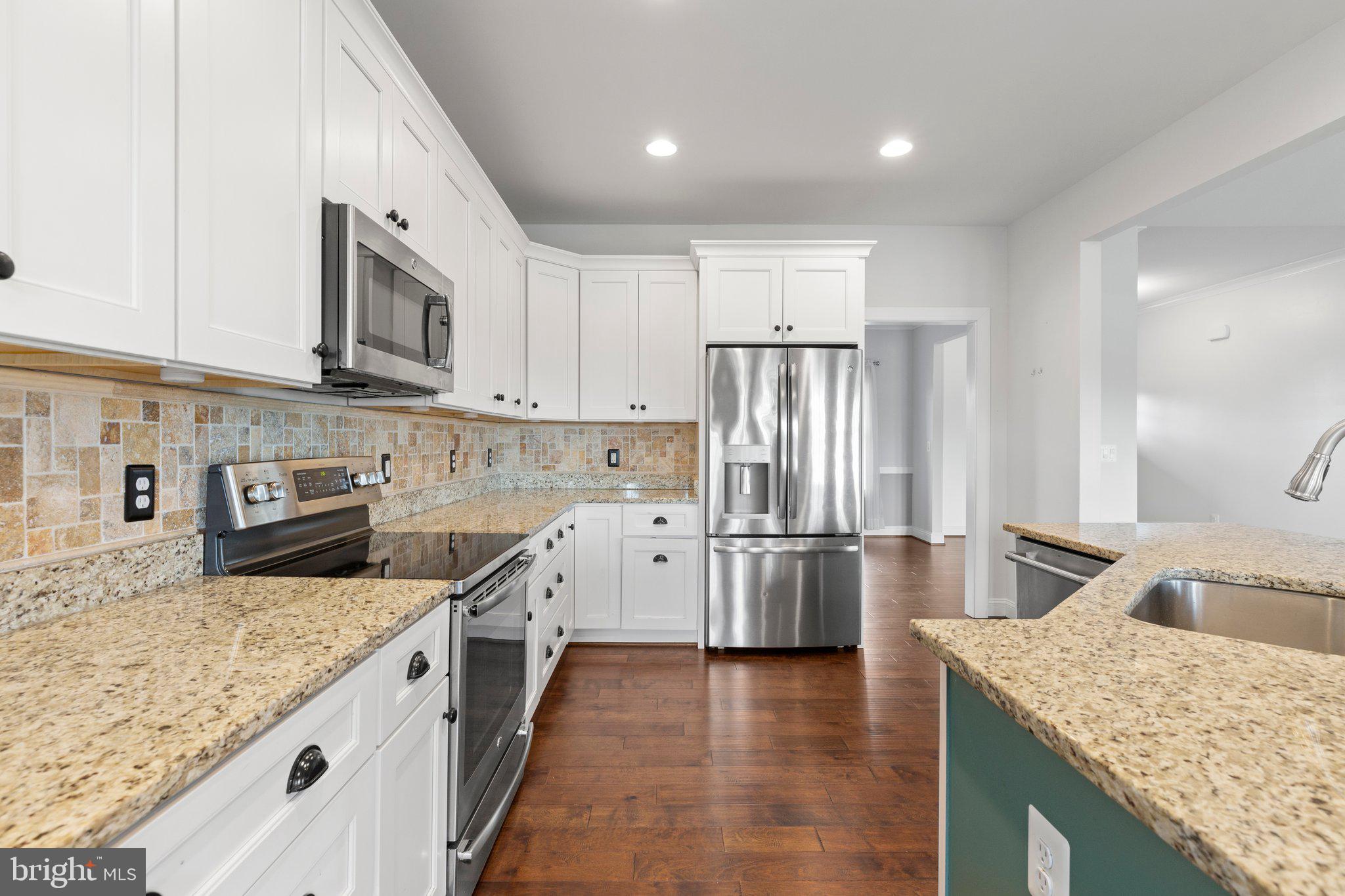 27471 Strawberry Hill Road Rhoadesville, VA 22542 - Photo 9 of 56 KITCHEN
