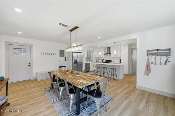 $285,000 | 1004 Meadow Heights Drive, Jackson, MS 39206