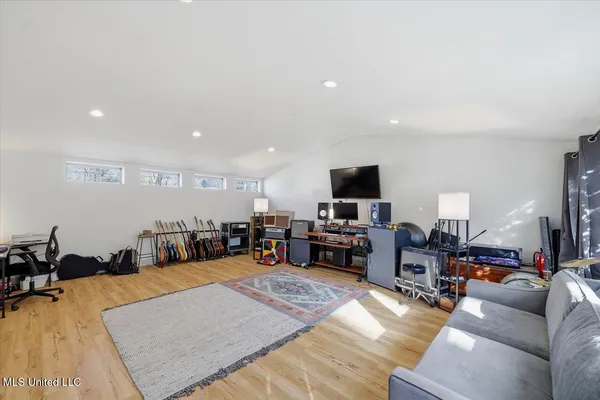 $285,000 | 1004 Meadow Heights Drive, Jackson, MS 39206