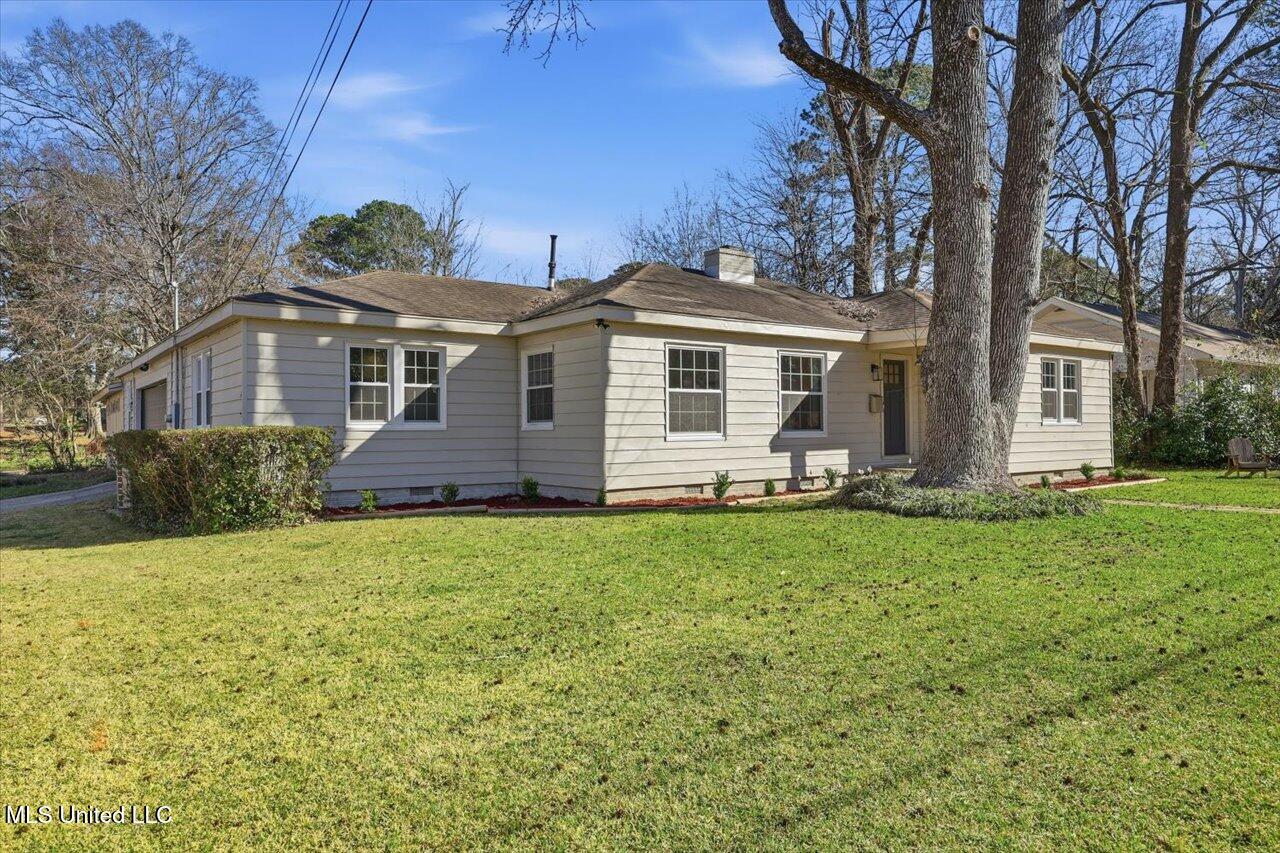 1004 Meadow Heights Drive Jackson, MS 39206 - Photo 24 of 30 02-1004 Meadow Heights Dr _ Home Tours M