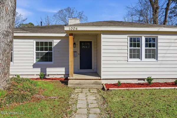$285,000 | 1004 Meadow Heights Drive, Jackson, MS 39206