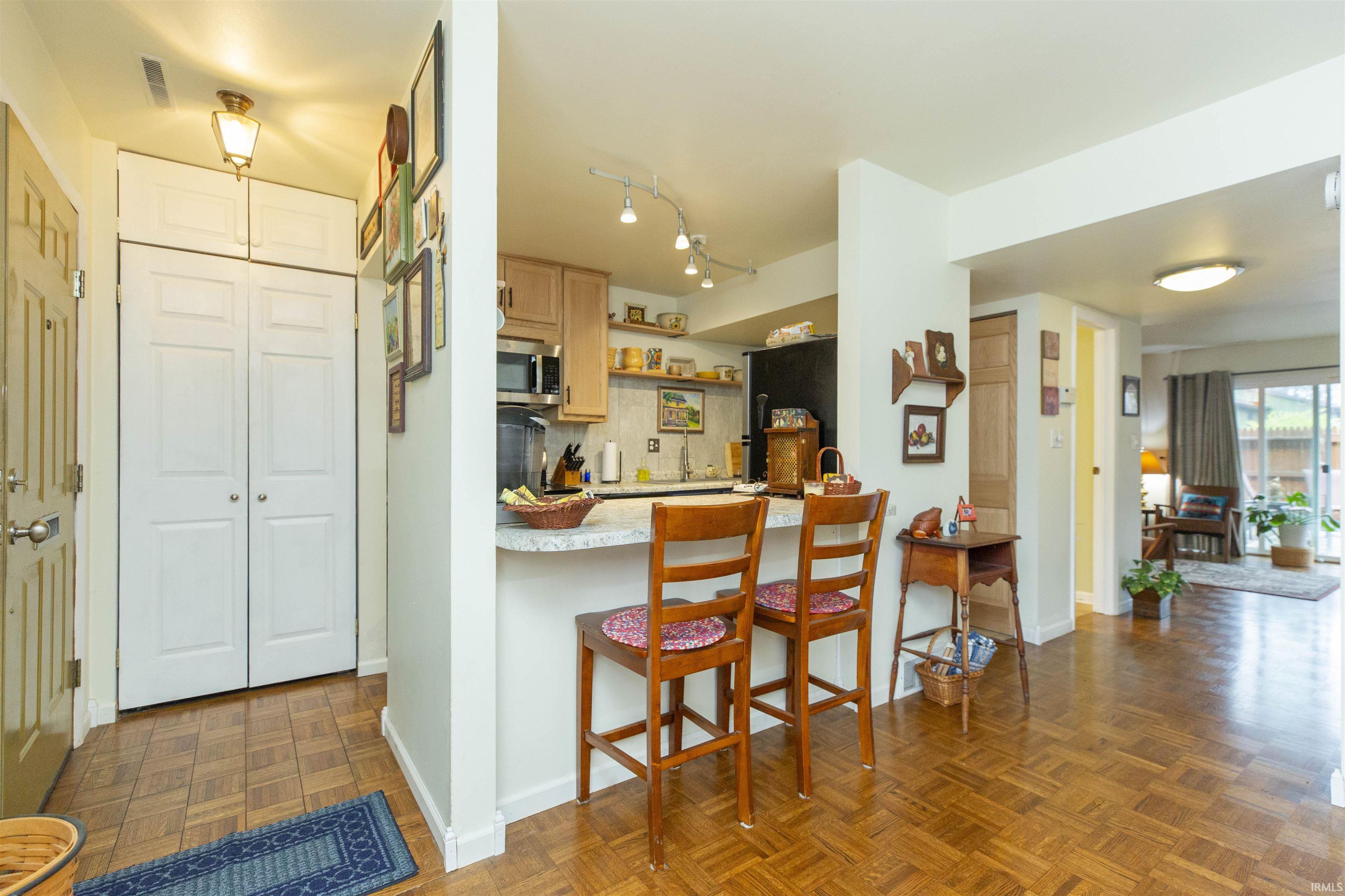 2500 Topsfield Road, Unit 212 South Bend, IN 46614 - Photo 6 of 28 Gallery Image 6
