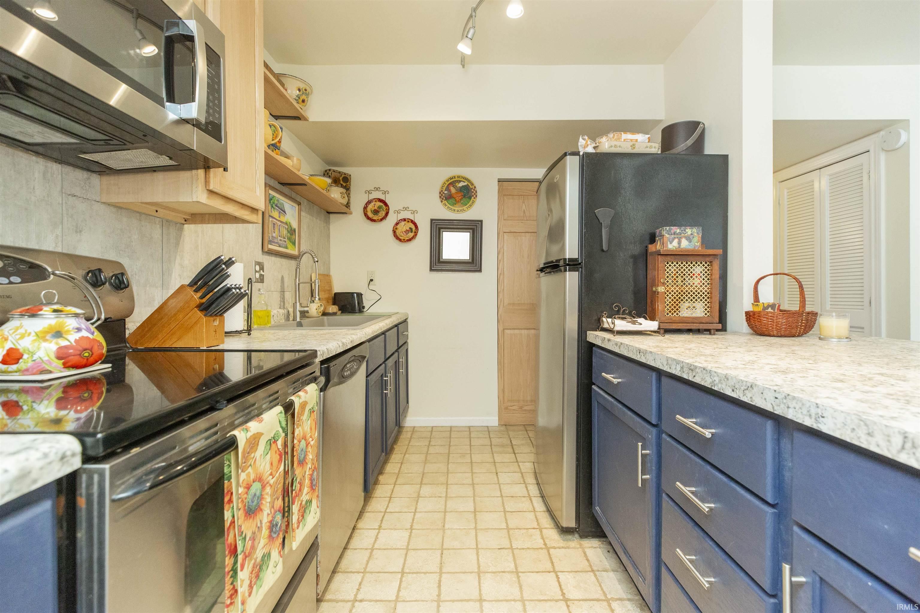2500 Topsfield Road, Unit 212 South Bend, IN 46614 - Photo 9 of 28 Gallery Image 9