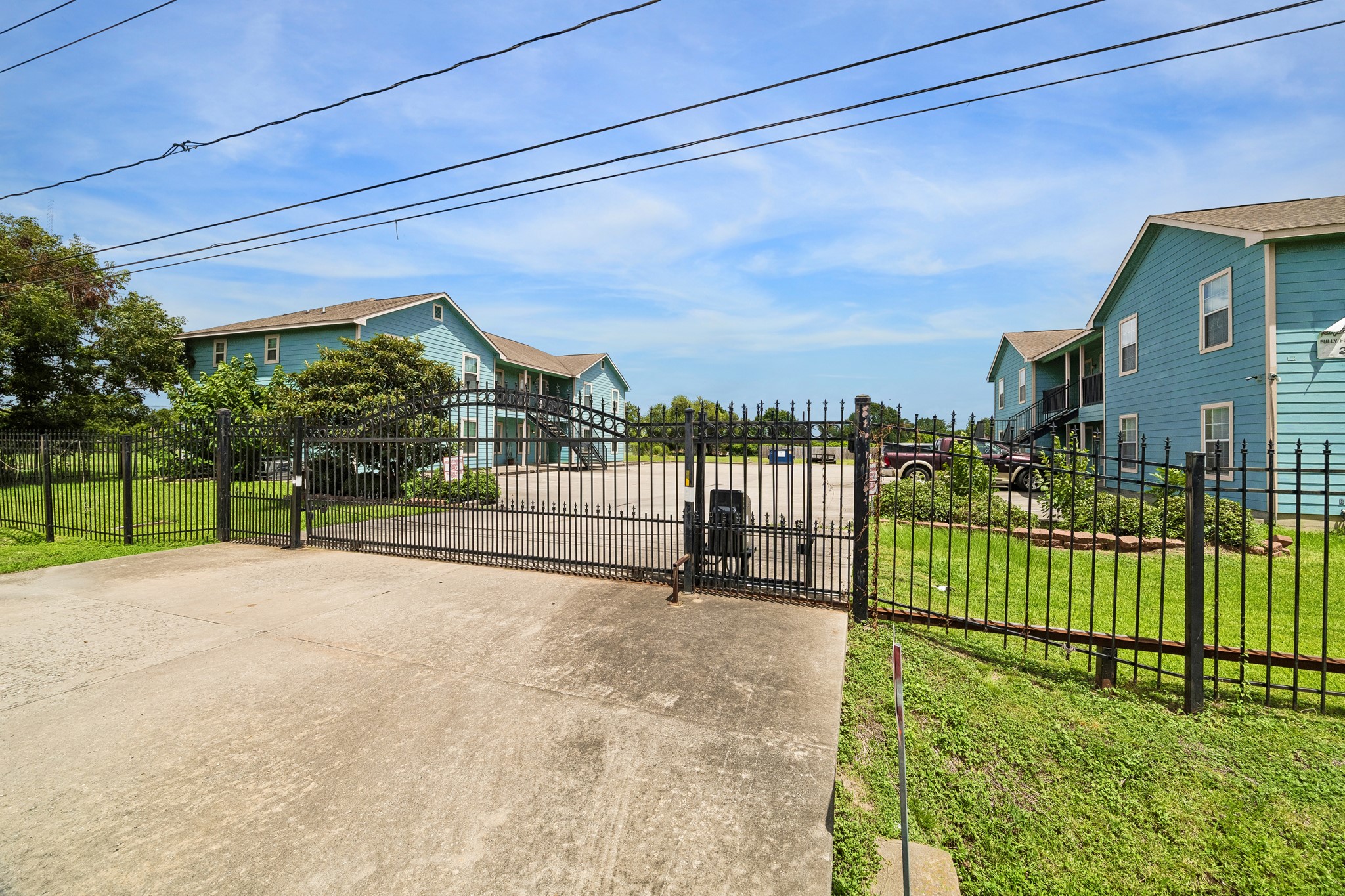 2013 Ellis School Road Baytown, TX 77521 - Photo 31 of 31 These units are currently bearing income as a short-term rental property, featuring eight-unit residence investment property. Each unit has the same 1,044 SF floorplan with 3 bedrooms and 2 full bathrooms.