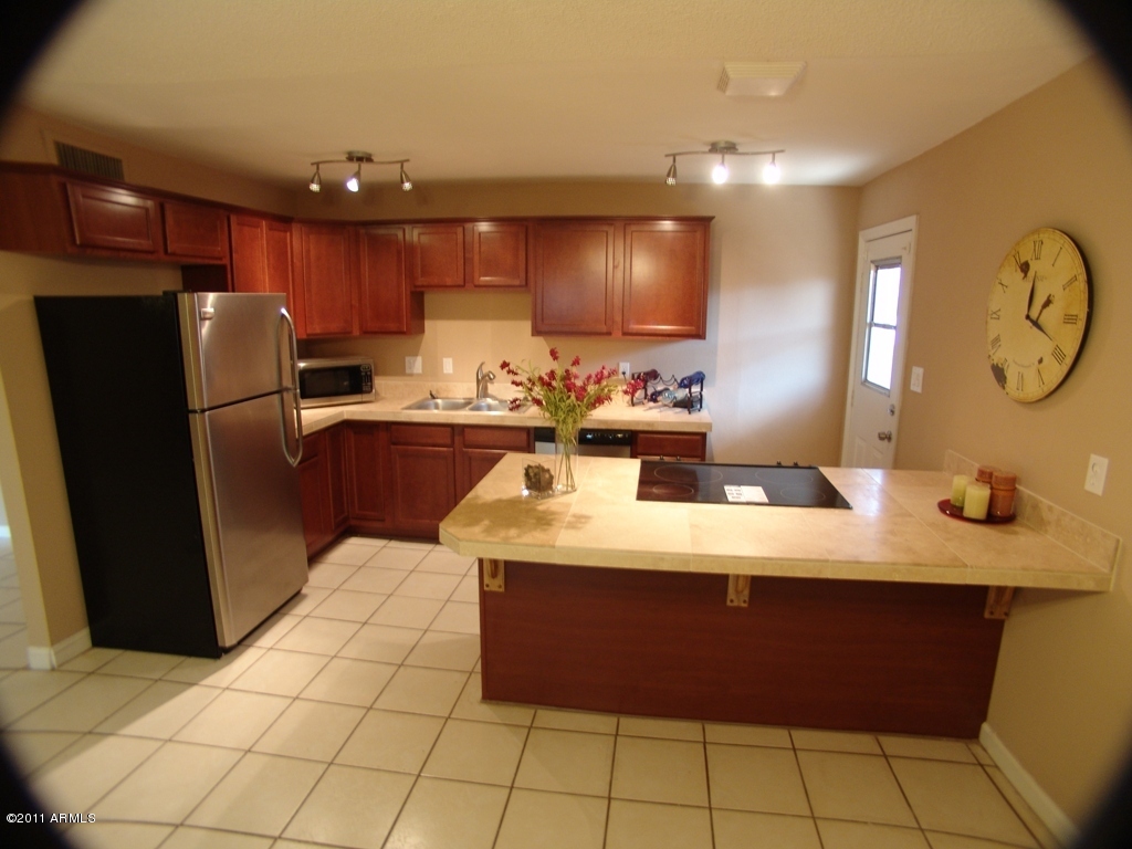 4201 West Ocotillo Road Phoenix, AZ 85019 - Photo 4 of 14 Kitchen
