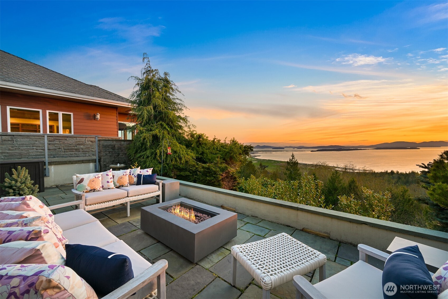 15949 Mountain Drive Bow, WA 98232 - Photo 4 of 40