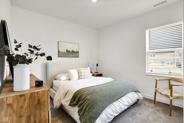 $367,500 | 727 Oxford Lane, Danville, IN 46122