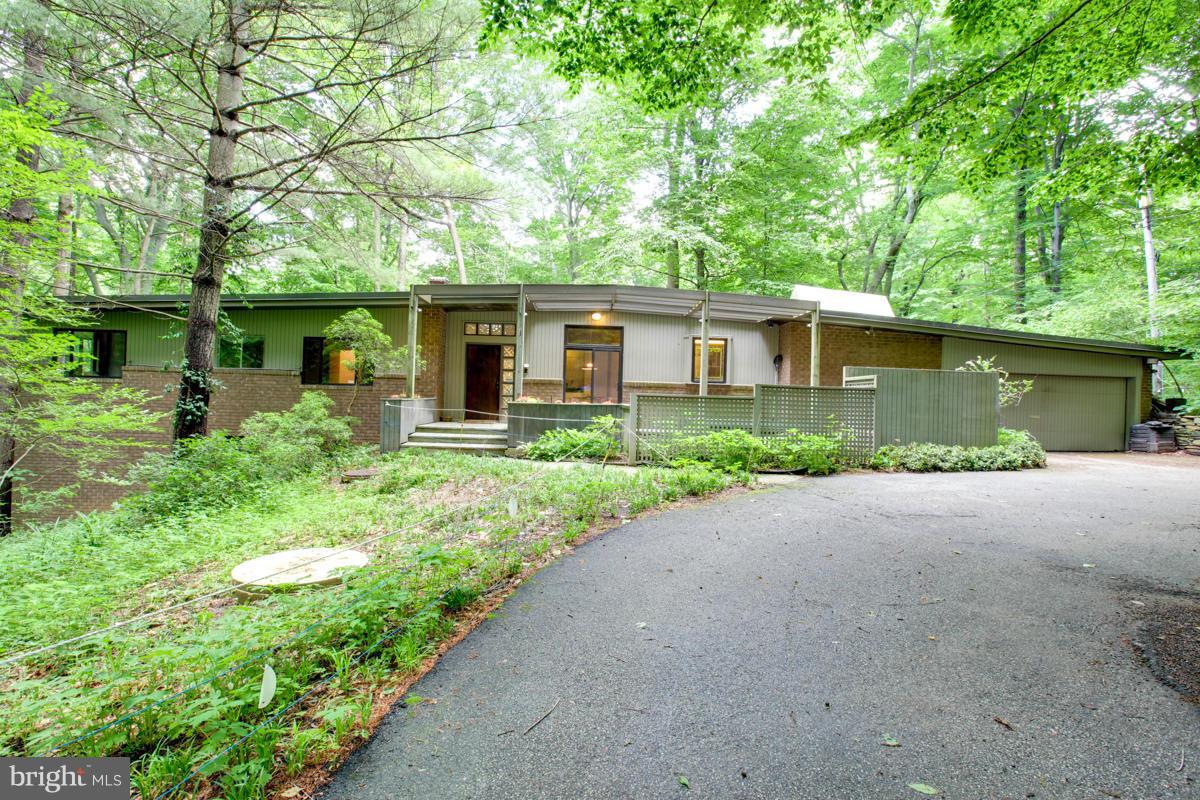 3704 Gardenview Road Baltimore, MD 21208 - Photo 1 of 30 Exterior (Front)