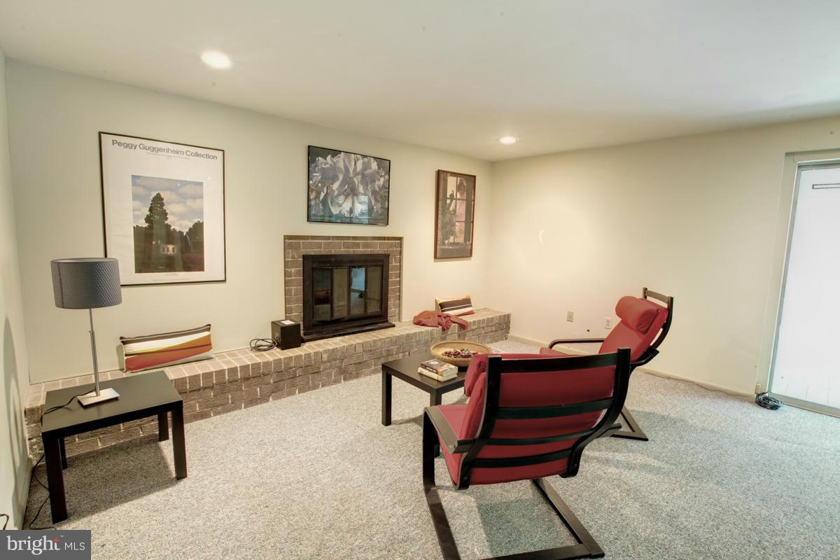 3704 Gardenview Road Baltimore, MD 21208 - Photo 24 of 30 Family Room