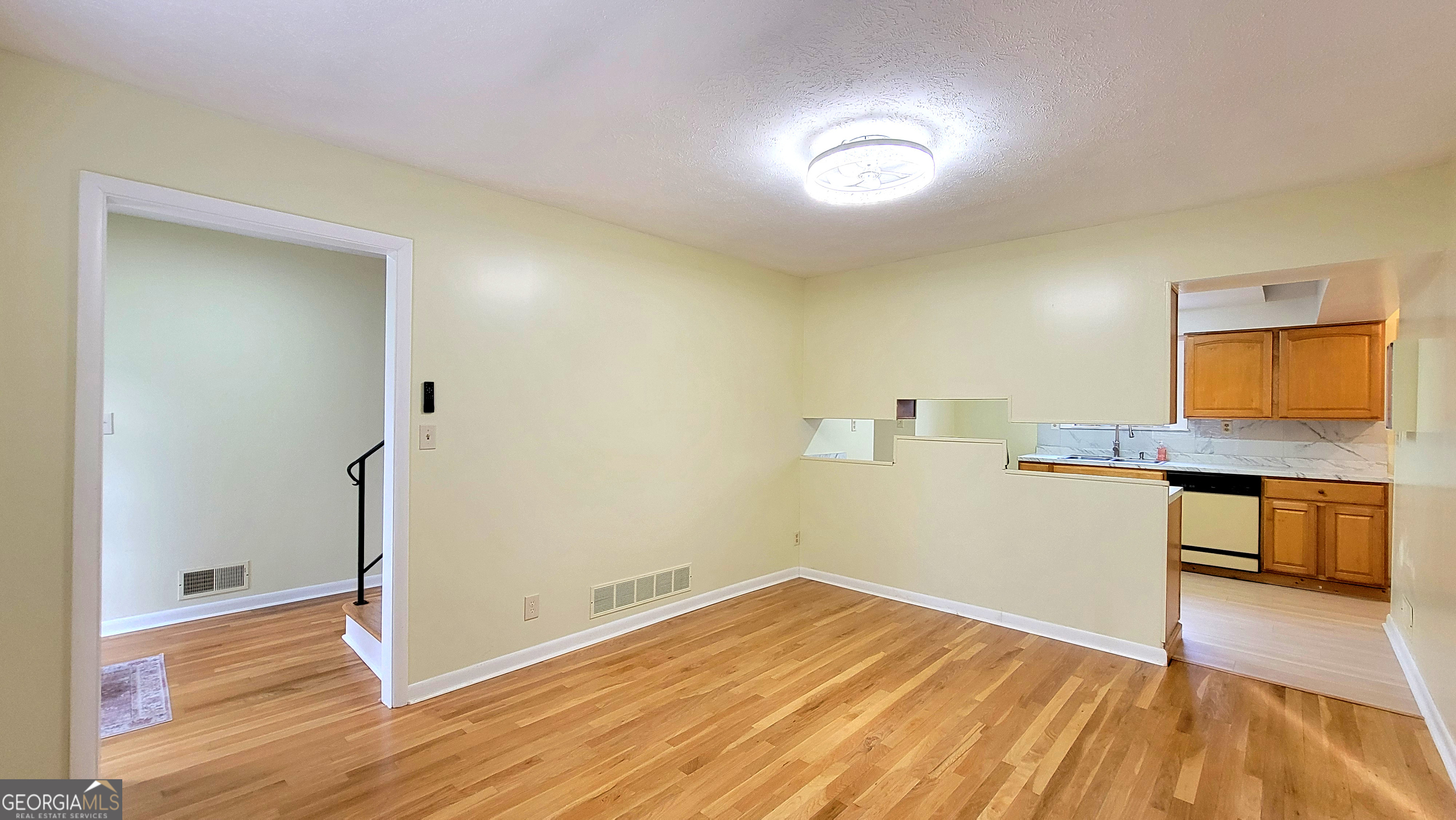 6418 Maddox Road Morrow, GA 30260 - Photo 11 of 44