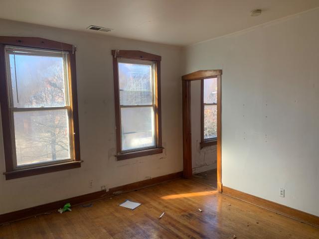 820 Elgin Avenue Forest Park, IL 60130 - Photo 18 of 20 an empty room with windows