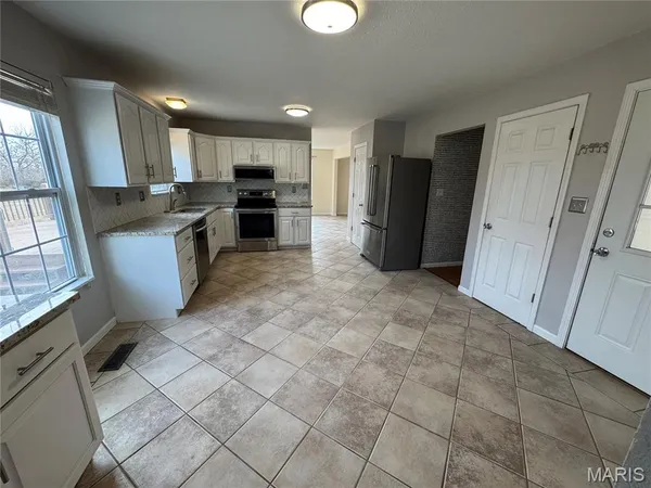 $429,900 | 6880 Hillsboro Road, Bonne Terre, MO 63628