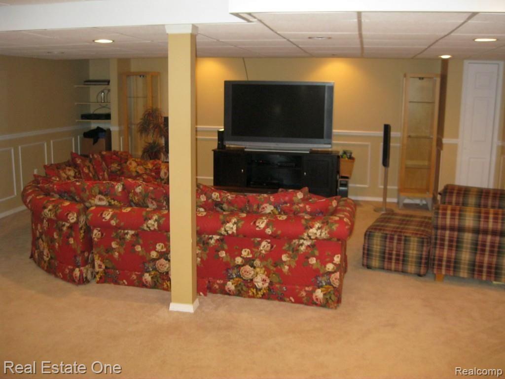4245 Derry Court Rochester, MI 48306 - Photo 34 of 39 Basement