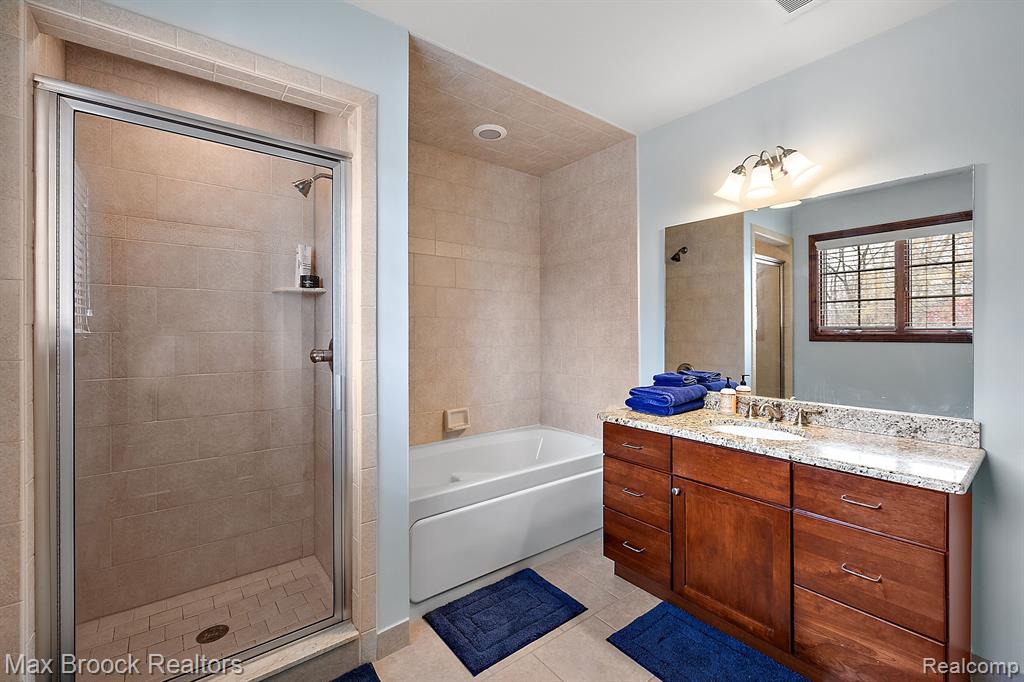 100 Devon Road Bloomfield Hills, MI 48302 - Photo 24 of 34 Gallery Image 24