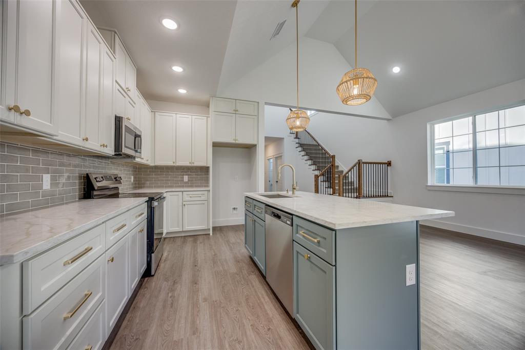 430 West Munson Street Denison, TX 75020 - Photo 9 of 25