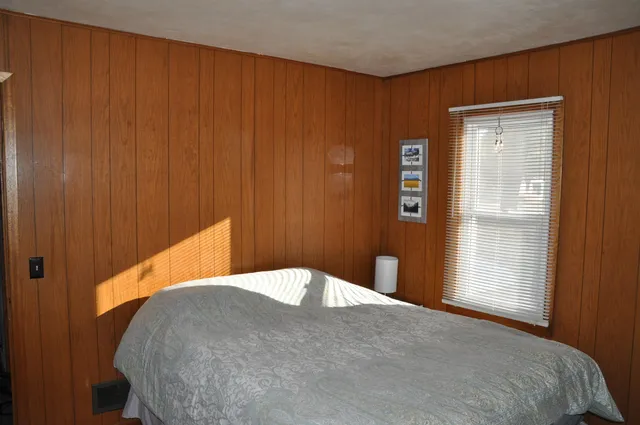 $215,000 | 204 East Madison Street, Spring Green, WI 53588