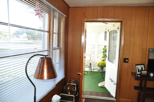 $215,000 | 204 East Madison Street, Spring Green, WI 53588