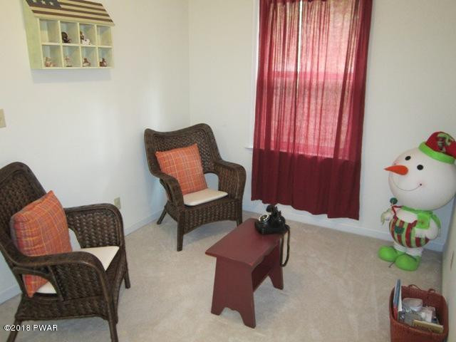 130 Laurel Road Lackawaxen, PA 18435 - Photo 20 of 45 18 LOFT