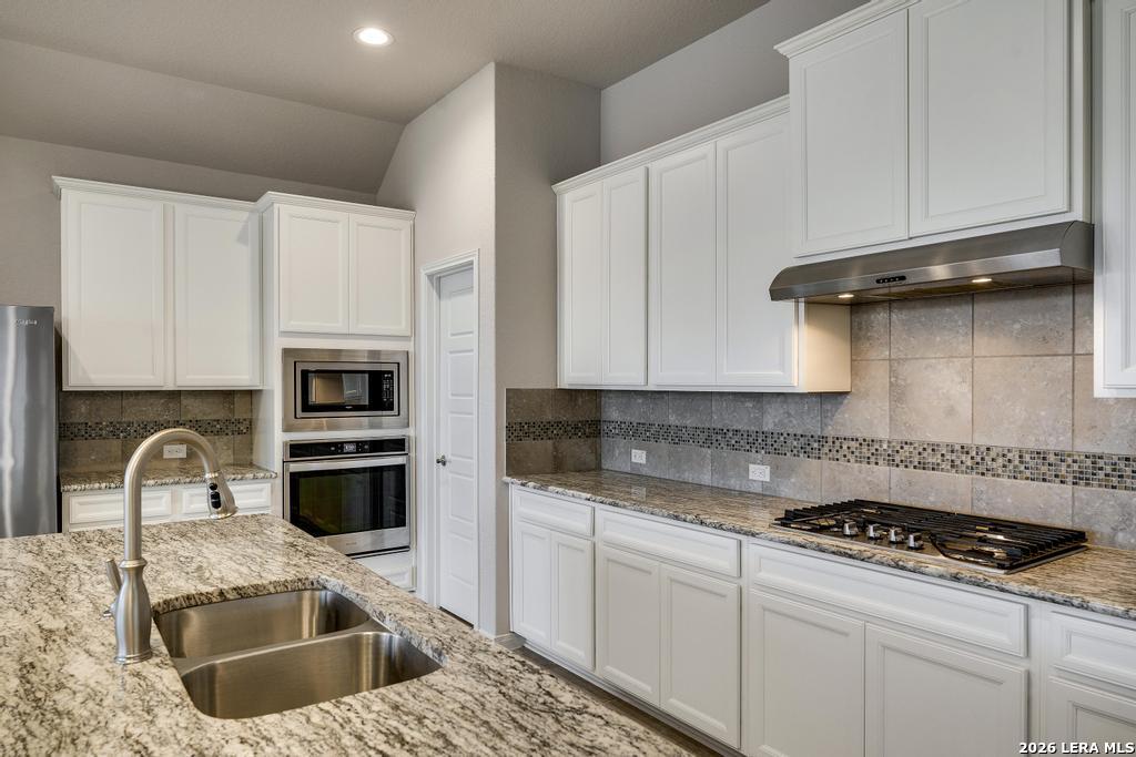 624 Colt Trail Schertz, TX 78154 - Photo 8 of 25