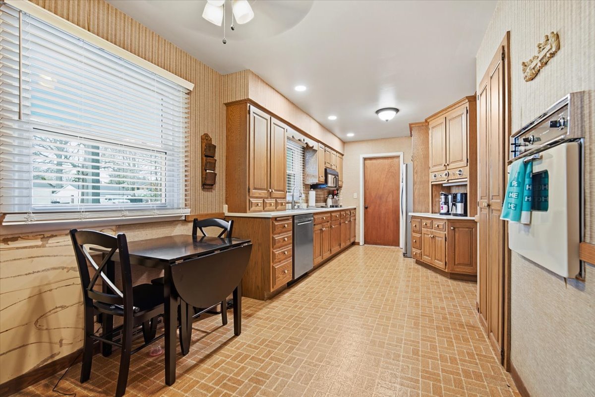 505 West Summit Street Normal, IL 61761 - Photo 7 of 35