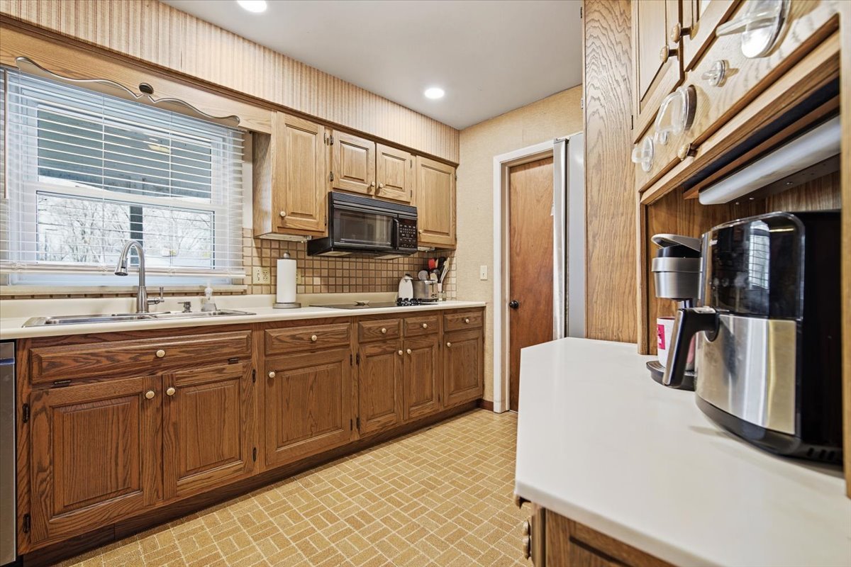 505 West Summit Street Normal, IL 61761 - Photo 9 of 35