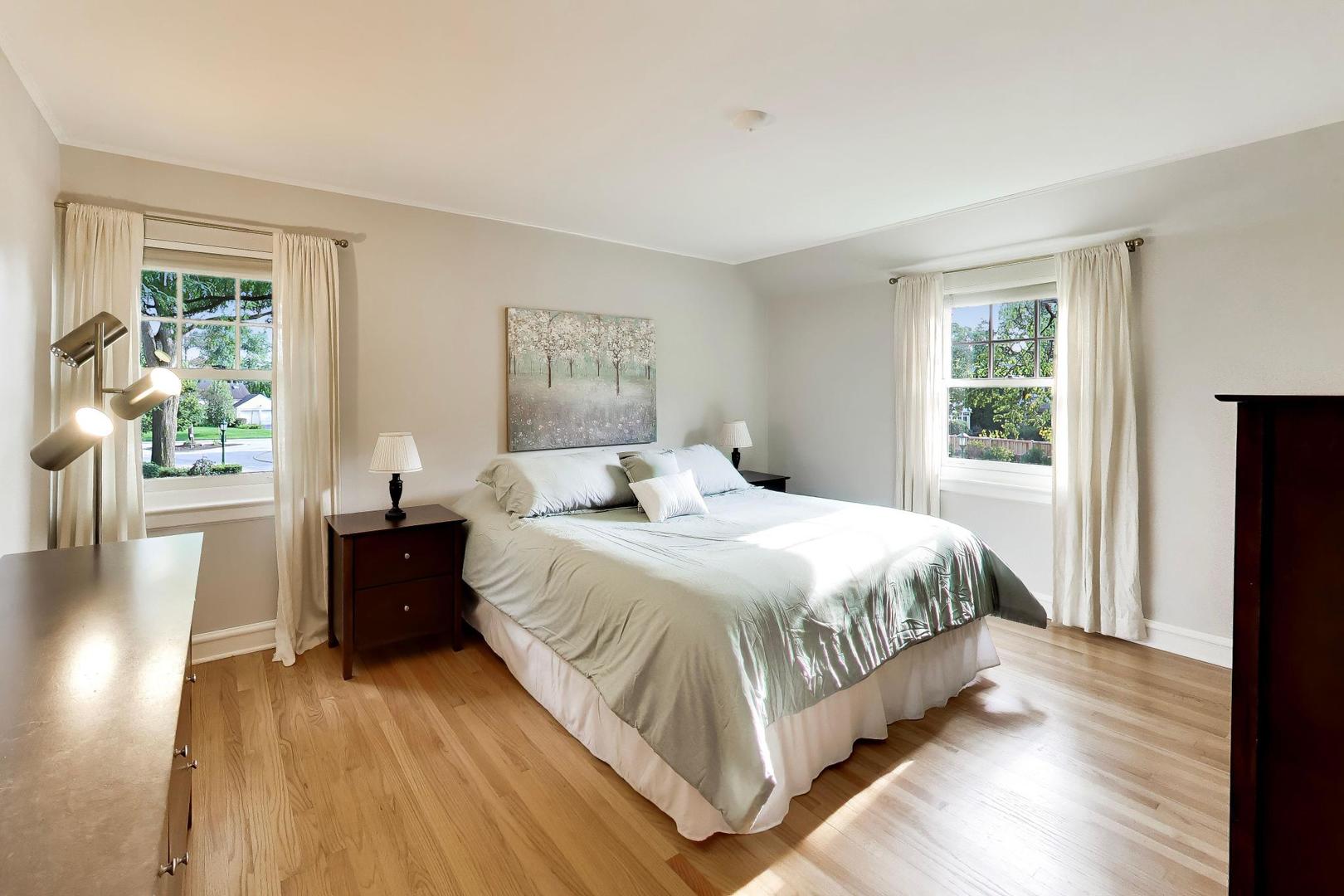 1020 Pontiac Road Wilmette, IL 60091 - Photo 15 of 33 Gallery Image 15