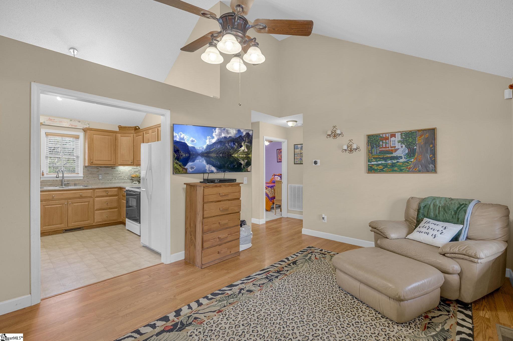 205 Timber Drive Pickens, SC 29671 - Photo 10 of 36