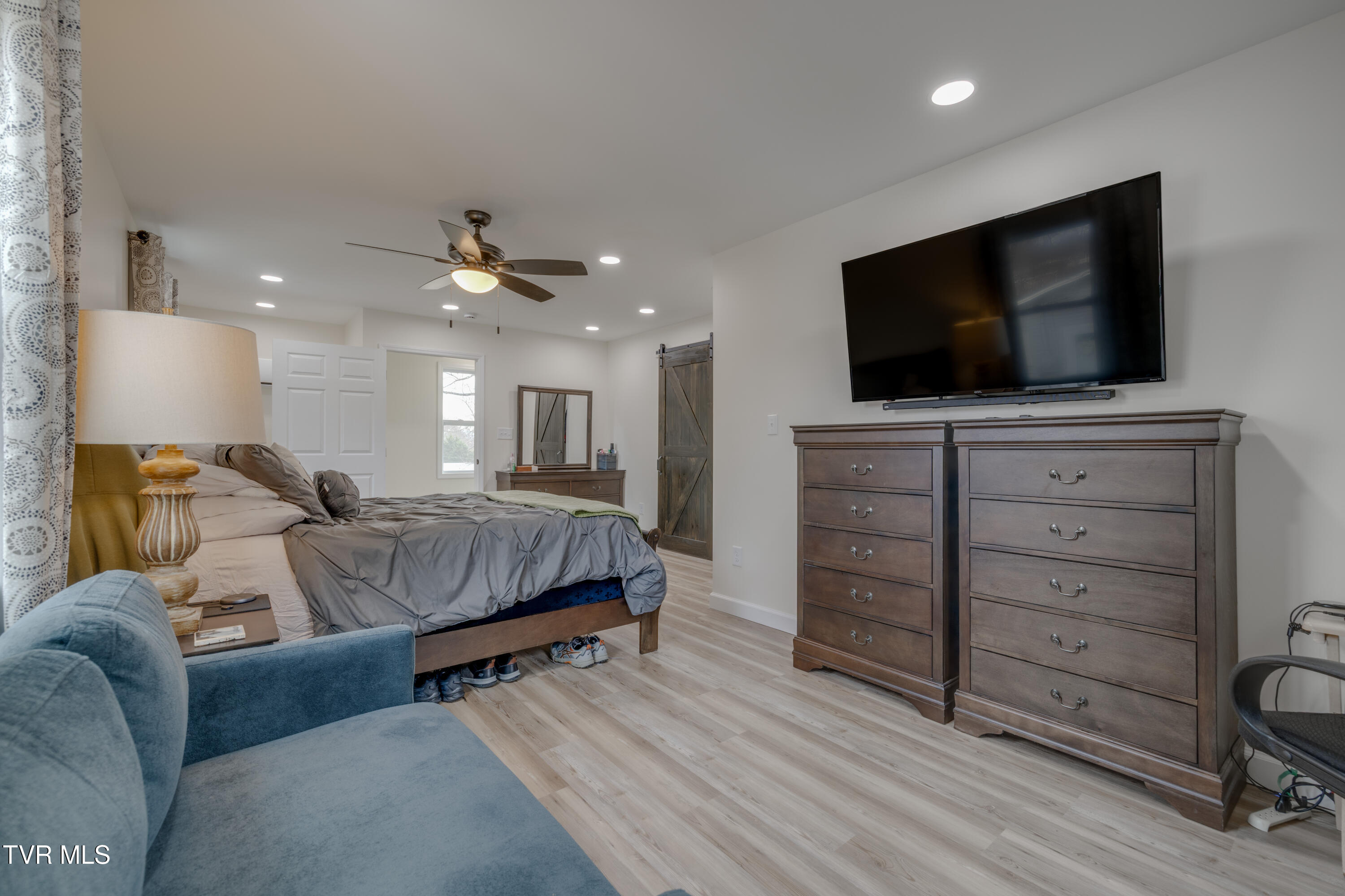 132 Shannon View Road Gray, TN 37615 - Photo 14 of 45 025