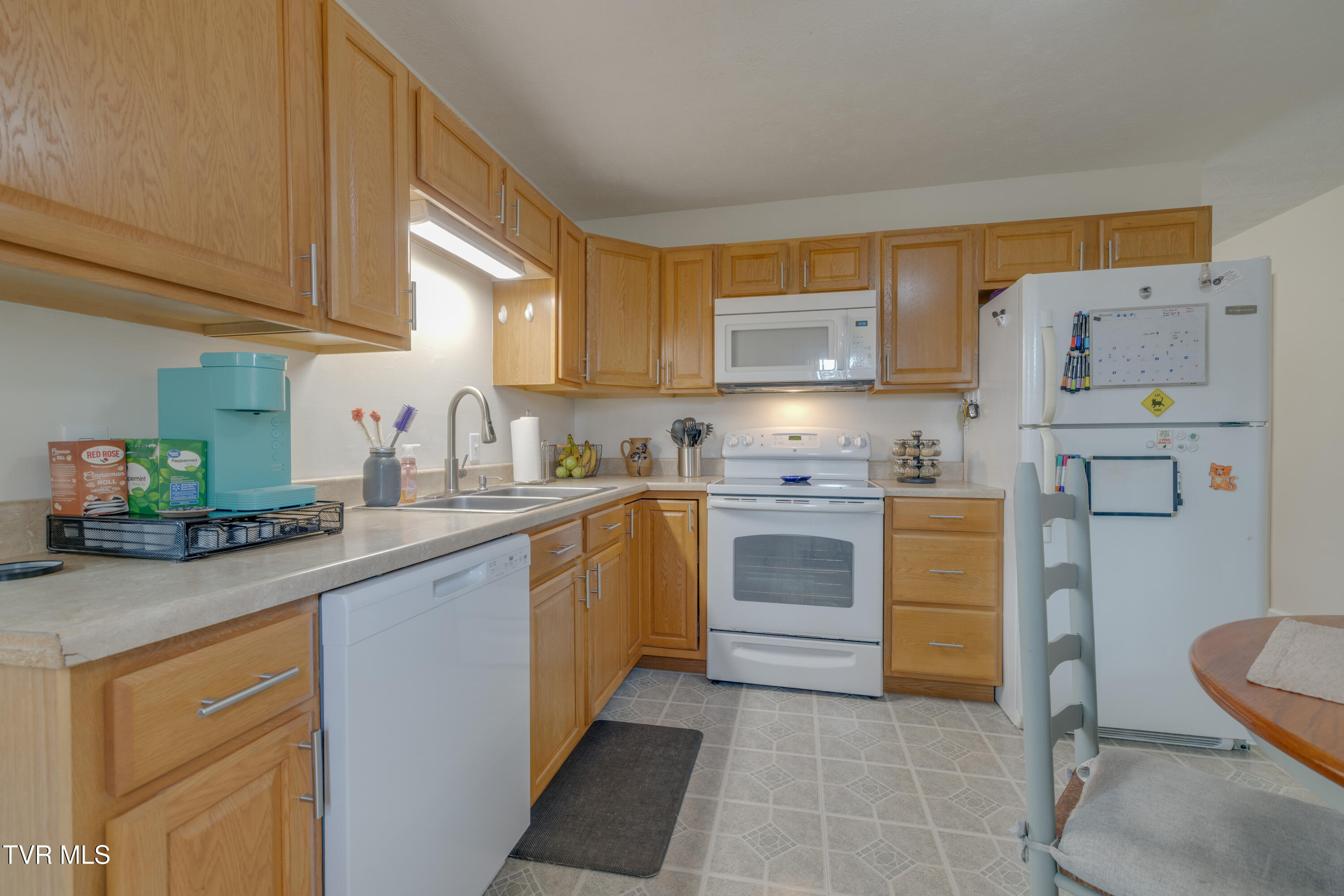 132 Shannon View Road Gray, TN 37615 - Photo 8 of 45 018