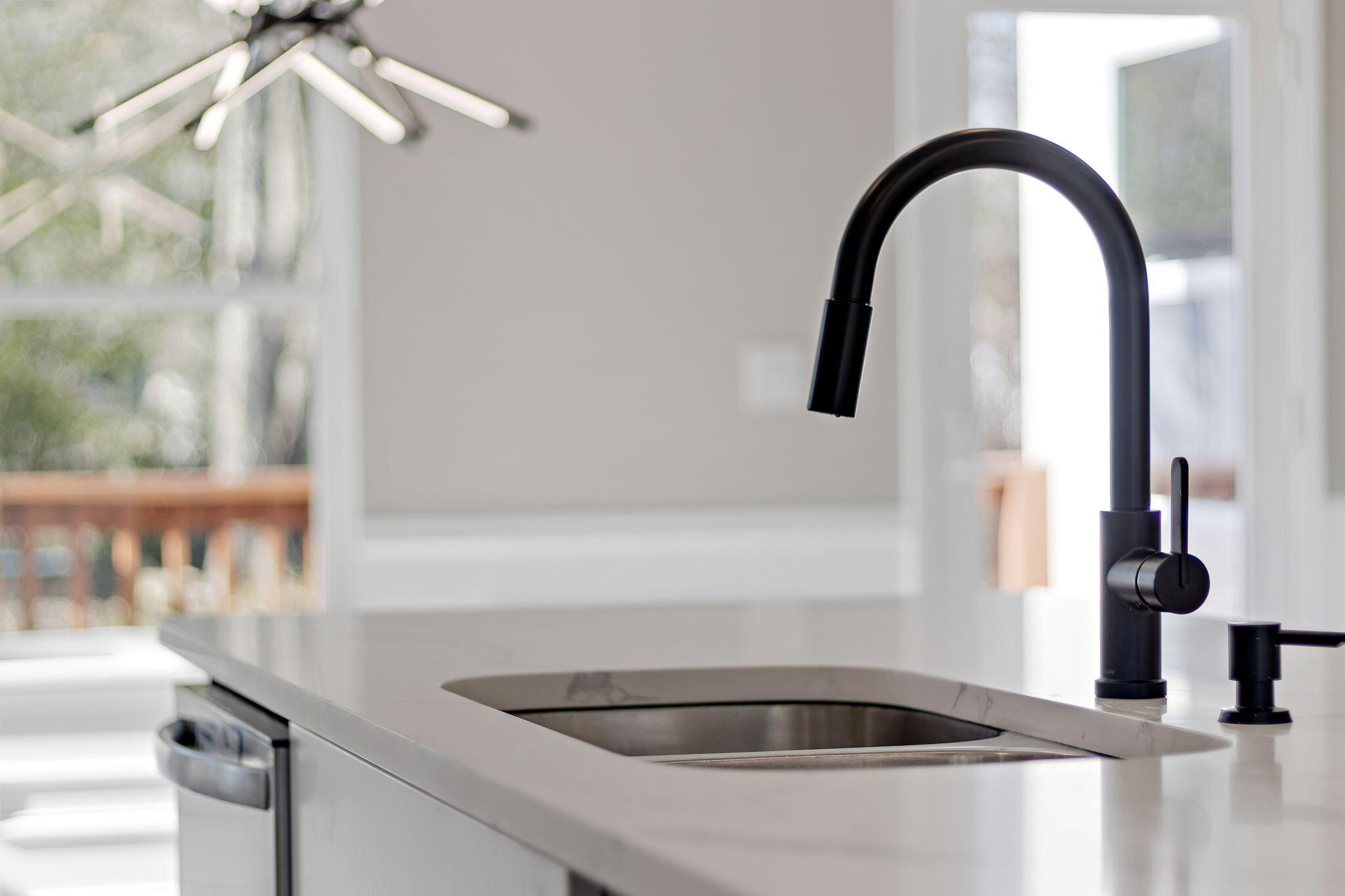 1437 Greens Lake Road Chattanooga, TN 37412 - Photo 13 of 45 beautiful quartz tops