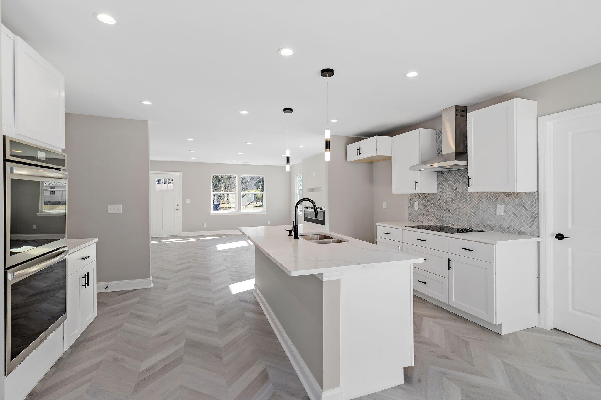 1437 Greens Lake Road Chattanooga, TN 37412 - Photo 14 of 45 upscale kitchen amenities