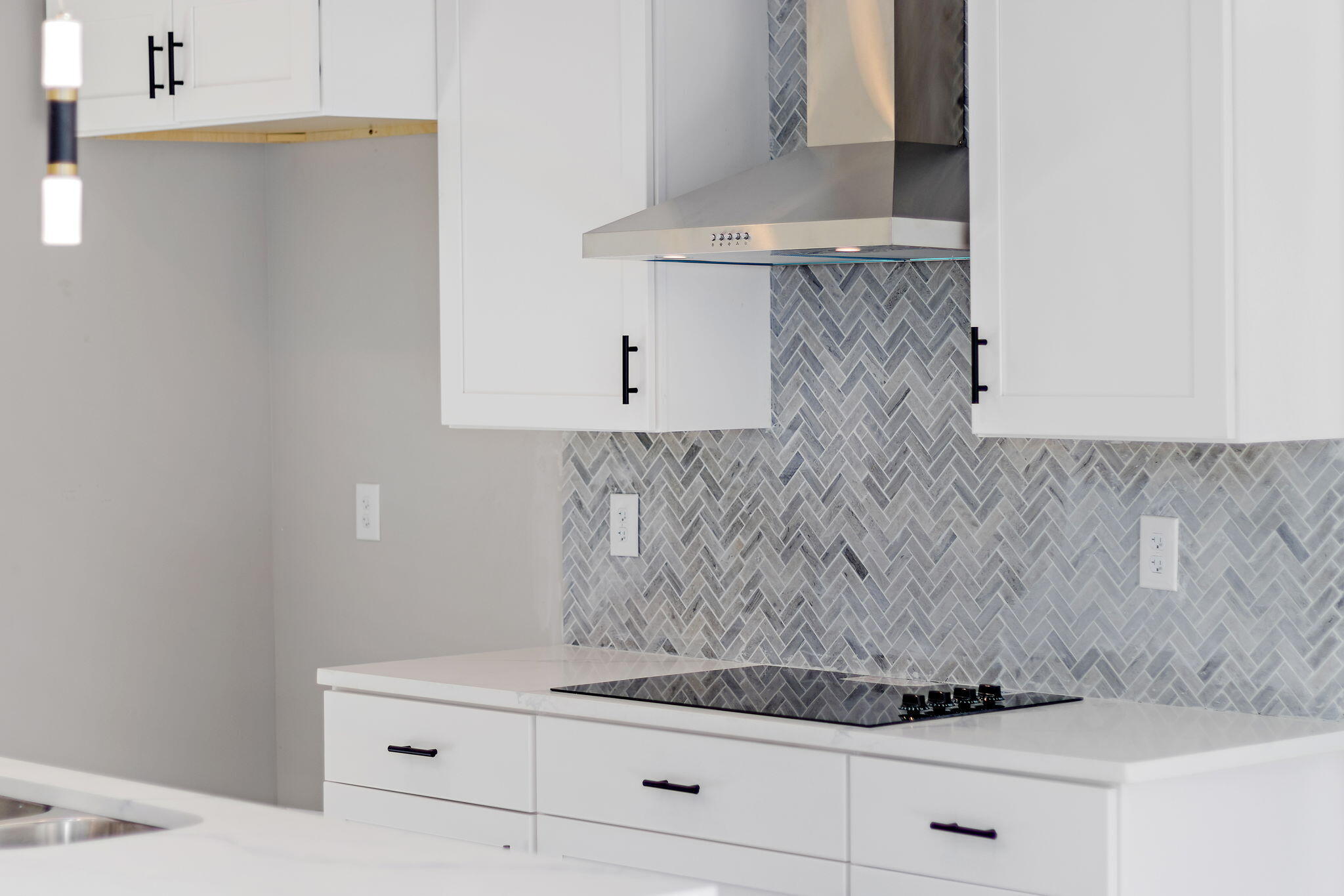 1437 Greens Lake Road Chattanooga, TN 37412 - Photo 15 of 45 lovely tile backsplash too!