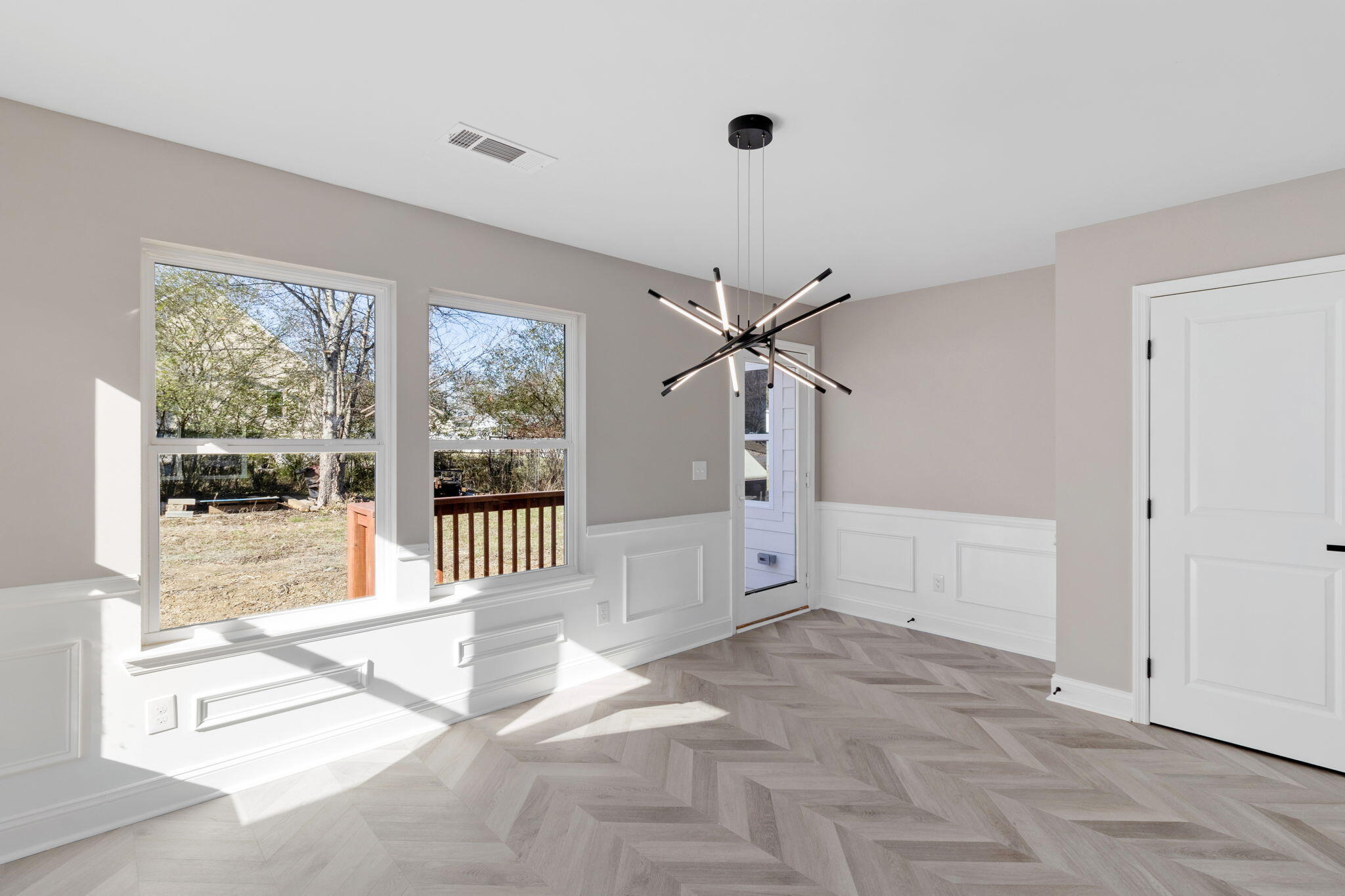 1437 Greens Lake Road Chattanooga, TN 37412 - Photo 20 of 45 Dining Room